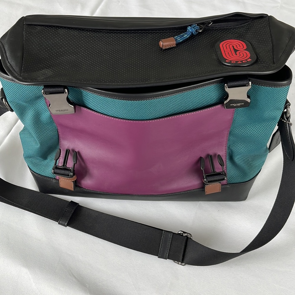 COACH laptop bag, book bag, carry on, luggage. - Picture 7 of 14